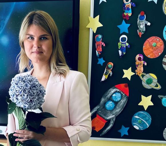 Vilniaus Sausio 13-osios mokytoja A. Vainoriūtė – apie profesinį kelią, specialiųjų ugdymosi poreikių vaikus ir ypatingą apdovanojimą: „Esu labai dėkinga“