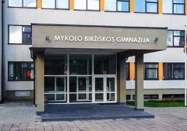 vilniaus-mykolo-birziskos-gimnazija_1687423466-5878b753c3f93b0785e9e401918679b8.jpg